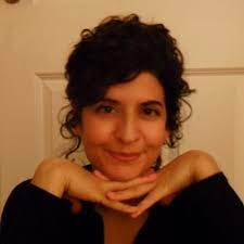 Amante de la historia, que enseña a ver las cosas con otros ojos. Sara Carreira Sciborgess Twitter