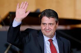 Dem vergütungsbericht der deutschen bank zum geschäftsjahr 2018 zufolge erhielten. Deutsche Bank Holt Sigmar Gabriel In Aufsichtsrat News Orf At