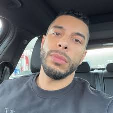 Karl Petras (@karlpetras_)