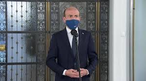 Michal dworczyk, a government official in charge of the vaccination program, says more than 1 million people registered for vaccination since monday, including those age 59 and above. Wybory Korespondencyjne 2020 I Zawiadomienie Nik Michal Dworczyk Znalem Watpliwosci Prokuratorii Generalnej Tvn24