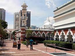 The distance between the mosque and mecca is 8683.26 km north west. Sultan Abdul Samad Jamek Mosque Mildly Indian