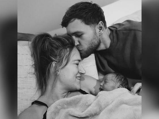 Suzan en Freek zijn ouders geworden: 'We lopen over van liefde' - Omroep  Gelderland