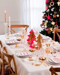 Creative centerpieces, napkin rings and decor ideas to make your table merry and bright. Kids Christmas Table Family Holiday Net Guide To Family Holidays On The Internet