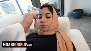 türbanlı hasta kızı doktor amcası sikerek tedavi edecek • JioPorn.Com