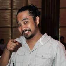 Mereka berdua sebenarnya dah berkahwin sebelum johan bergelar. Johan Raja Lawak Johanrajalawak Twitter