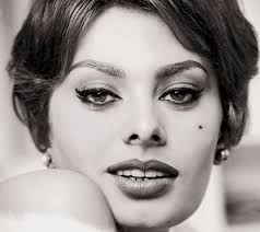 Her work has earned virtually every major acting award the international film community has to offer. Der Starlook Zum Nachstylen Sophia Loren Brigitte De