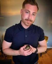 Ducklings rescued by 'combined effort' of Shad Thames residents