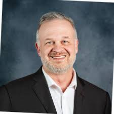 Brett Morton's Instagram, Twitter & Facebook