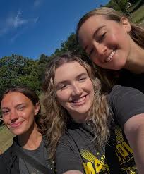 Jenna Bollinger (@jennabollingerr) • Instagram photos and videos