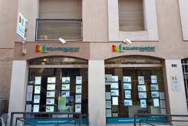 Soyez prévenu dès que cette enseigne recrute des franchisés sur notre site. Enseigne Drapeau Ou Double Face Pour Agence Immobiliere Dans Le Vaucluse Enseignes Richier