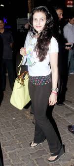 Pin On Ameesha Patel