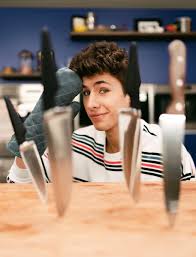 Se convirtió en una celebridad de internet en 2013, a través de videos de comedia en la aplicación vine que publicaba él mismo. Juanpa Zurita Juanpazurita Twitter