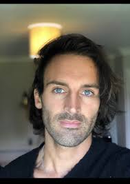 Dylan Howell's Instagram, Twitter & Facebook