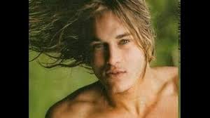 Travis fimmel as a viking, an extremely eligible bachelor, and our chilli corn fritters. Travis Fimmel Calvin Klein Who Magazine