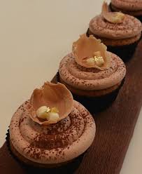 Cupcake Banane Chocolat Au Lait Tonka Realise Par Ophelie Bares Recette Christophe Michalak Cupcake Banane Banane Chocolat