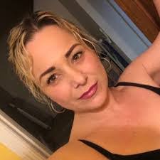 Janine Marker's Instagram, Twitter & Facebook