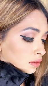 Heena khan Makeup Artist Services, Review and Info