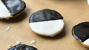 Remove from heat and whisk in the powdered sugar and vanilla. How To Make Black And White Cookies The Nosher