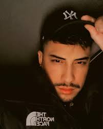 ℜ𝔬𝔫𝔫𝔦𝔢 𝔍𝔬𝔥𝔫 𝔙𝔦𝔩𝔩𝔞 𝔍.𝔯. (@rahhnstawp) • Instagram photos and  videos