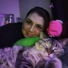 Is any place open that I could order salads to be delivered￼