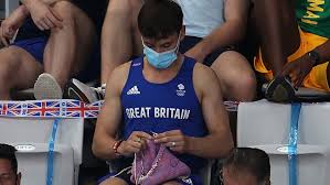 At the 2014 commonwealth games in glasgow, daley won a silver medal in the men's synchronised 10m platform with diving partner james denny and gold in the men's 10m platform, with 516.55 points, retaining his title from the commonwealth games in delhi in 2010. 3layw8yzvwxclm