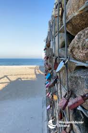 Liebesschlosser Am Weissenhauser Strand In 2020 Weissenhauser Strand Ostsee Urlaub Weisses Haus