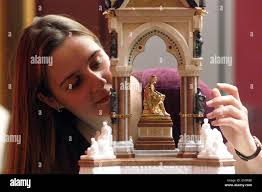 Claire skinner hi-res stock photography and images