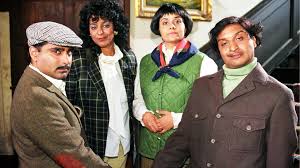 This show, like so many, started life on radio 4, only later on making the featuring the massive and fierce bhangra muffins, the competitive mothers and the buddhist pest controller. Watch Series Goodness Gracious Me Season 1 Episodes Online Free