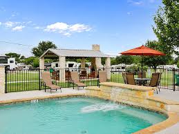 Martini tan in fort worth, texas offers five different levels of tanning from high and low pressure and airbrushing. Rv Parks In Fort Worth Texas Fort Worth Texas Campgrounds