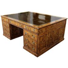 Pin By Salomie Du Plooy On Kobus Office Partners Desk Fine Antique Furniture Antique Desk