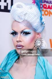 439 Paul St Clair Photos & High Res Pictures