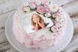 So when it's your loved one's birthday there couldn't be a better way of expressing yourself other than with these warm and beautiful birthday flowers eca. Birthday Cake Flower With Photo
