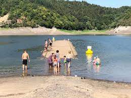Ganz verschwunden sind die einstigen orte jedoch nicht. Edersee Atlantis Die Alte Aseler Brucke Ist Wieder Aufgetaucht Edersee
