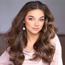 Allie Ingram's Instagram, Twitter & Facebook