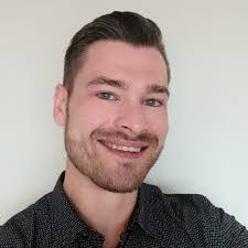 Michael Kohnen's Instagram, Twitter & Facebook