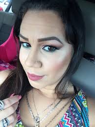 Glam moment. Hope everyone is having a good Sunday.