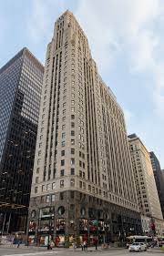 Pass Through The Sumptuous Art Deco Lobby Of 333 N Michigan Ave And Visit The New 4th Floor Tavern Club A Chicago Buildings Chicago Architecture Chicago Art
