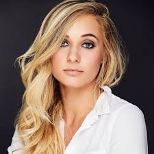 Ashley Obregon's Instagram, Twitter & Facebook