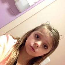 Ellie Webster (@EllieWebster19)