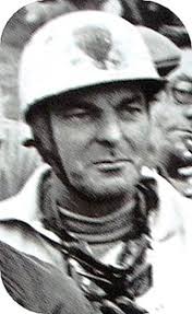 No Mirando A Nuestro Daño