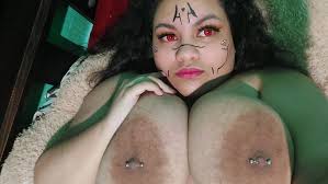 Sukuna semok menikmati dildo