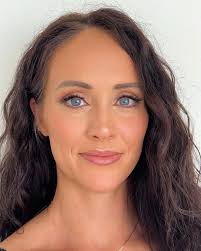 The naturally beautiful Tara gracing your Instagram @tarajrobs Book your  next appointment via the booking link in my bio or email for any wedding  inquiries. 2024 is looking to be my biggest