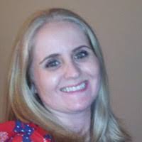 Laura Warnock's Instagram, Twitter & Facebook