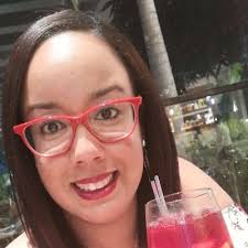 Samira Lee Sanchez (@samiraklee)