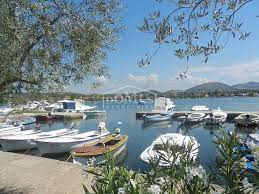 Bilice has many attractions to explore with its fascinating past, intriguing present and exciting future. Grundstuck Bilice Sibenik Okolica 705m2 Grundstuck Domus Immobilien Vodice