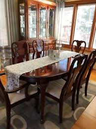 However, if you have multiple acceptable areas in your room consider placing the hutch or cabinet either parallel to or perpendicular to your dining room table. Thomasville Cherry Wood Dining Table Hutch And Buffet Ebay