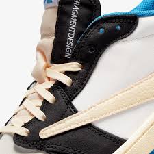One of the most hotly anticipated sneaker releases of 2021 is the fragment travis scott air jordan 1, a blend of both hiroshi fujiwara and la flame's respective designs on the ubiquitous silhouette. Nike X Fragment Design X Travis Scott Air Jordan 1 Low Og Sail Military Blue Black End Launches