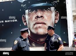 Nypd officer hi-res stock photography and images