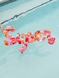 Waterproof wellness floating cushion by chillisy®. Floating Flower Diy How To Create A Diy Flower Message That Also Floats Paper And Stitch