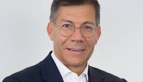 Fighting inequalities: mission impossible?